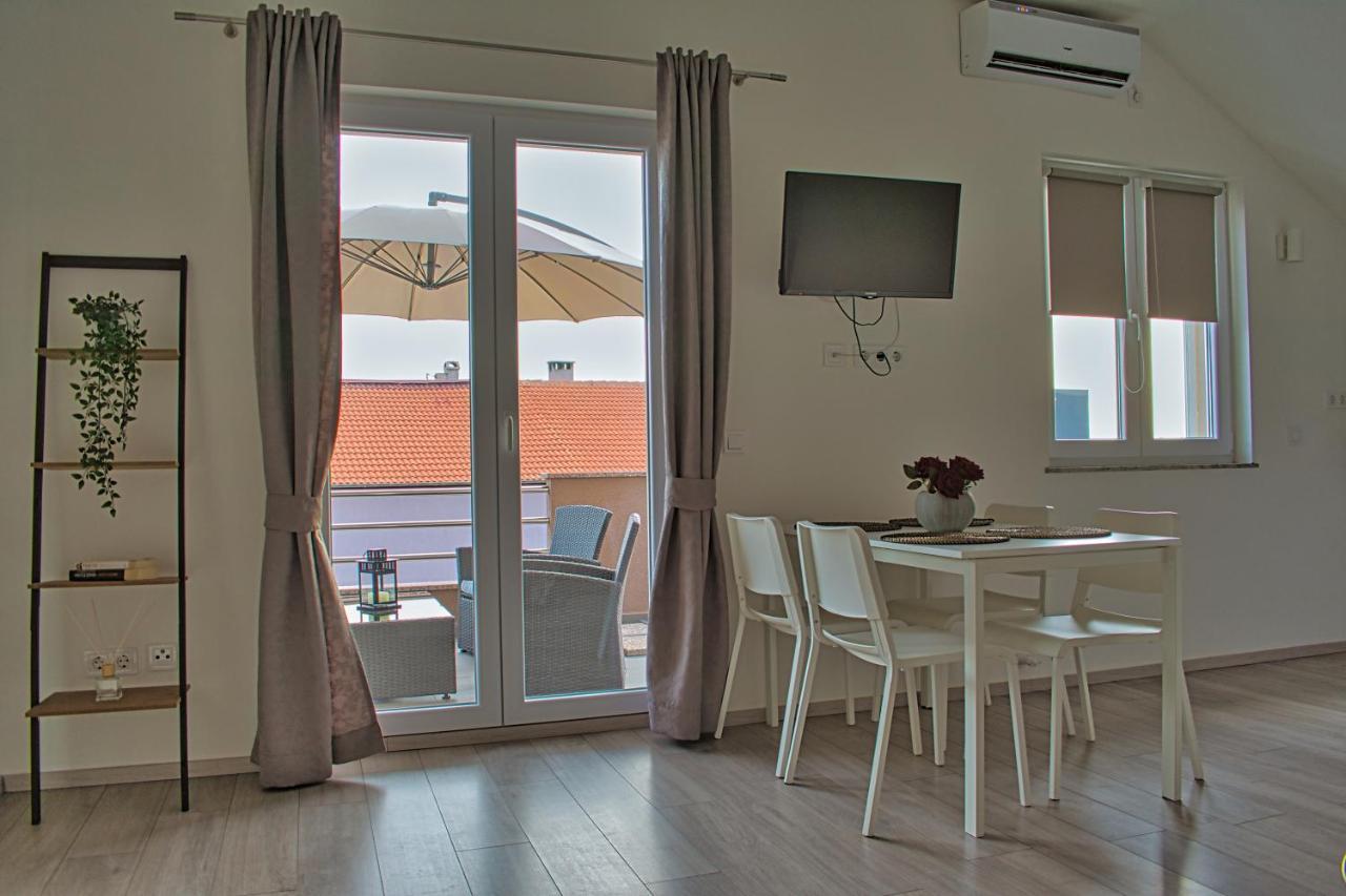 Apartments And Rooms B&B Zadar Exterior photo